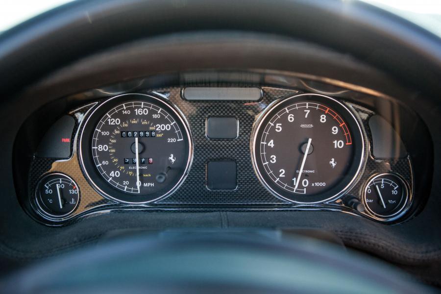  Ferrari 550 Barchetta Pininfarina 2000 года  (US) (фото 3 из 15)